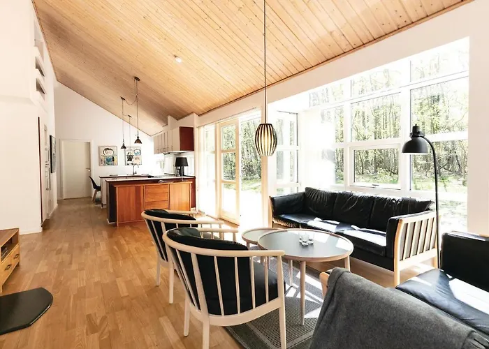 Feriehus Rubinsoen Skovhuse *