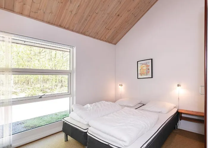 Feriehus Rubinsoen Skovhuse *